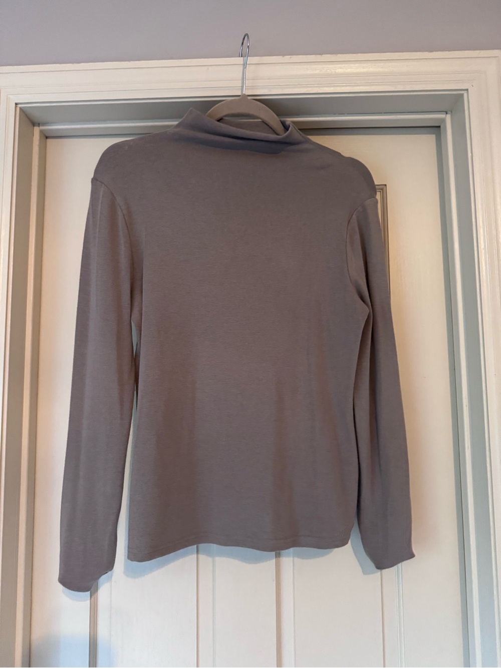Mystree Women's Long-Sleeve Mock Neck Top - Taupe Gray